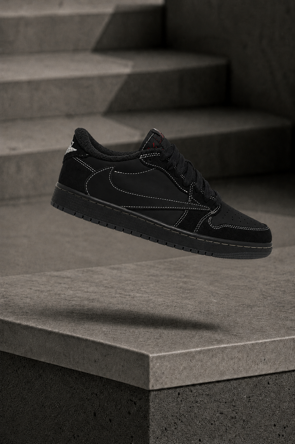 Air Jordan 1 Low OG x Travis Scott « Black Phantom »