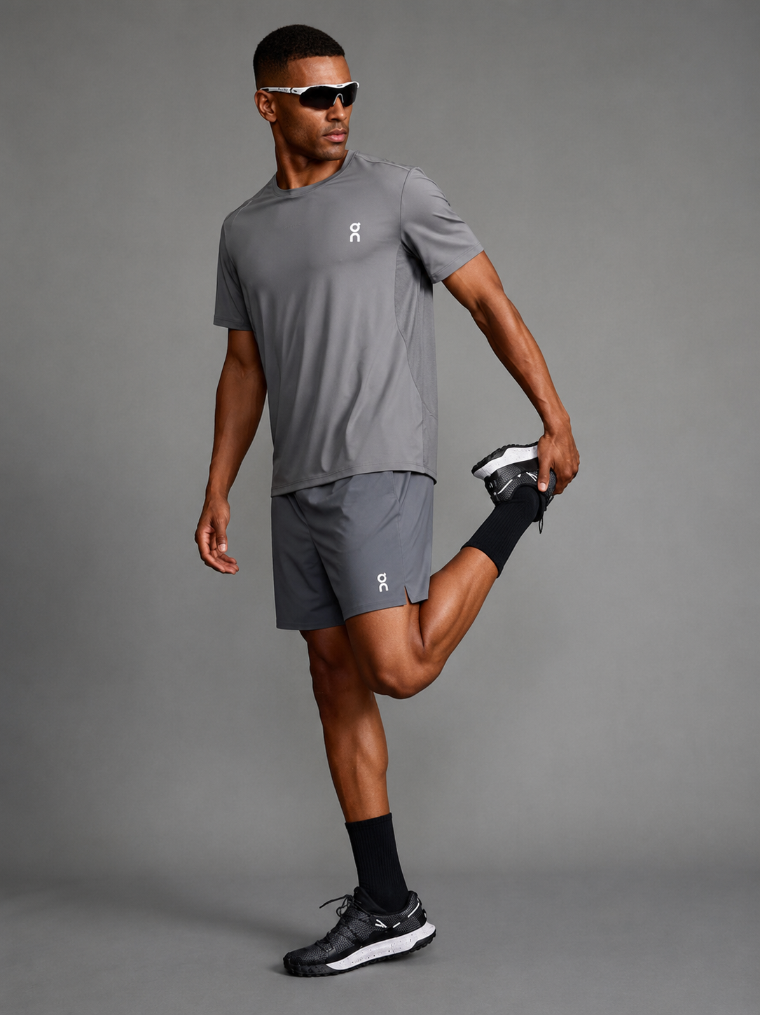 Ensemble Running Homme On — T-shirt + Short — Gris