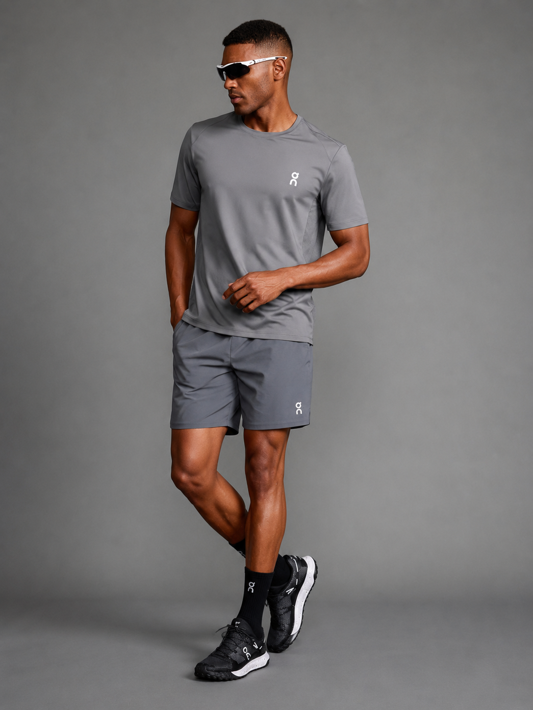 Ensemble Running Homme On — T-shirt + Short — Gris