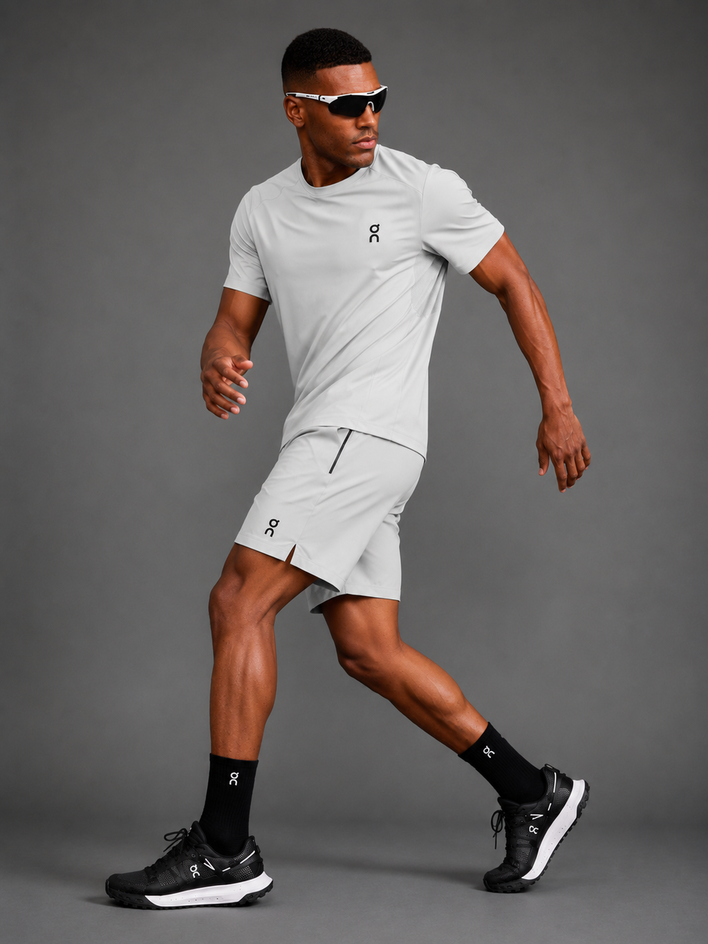 Ensemble Running Homme On — T-shirt + Short — Gris Clair