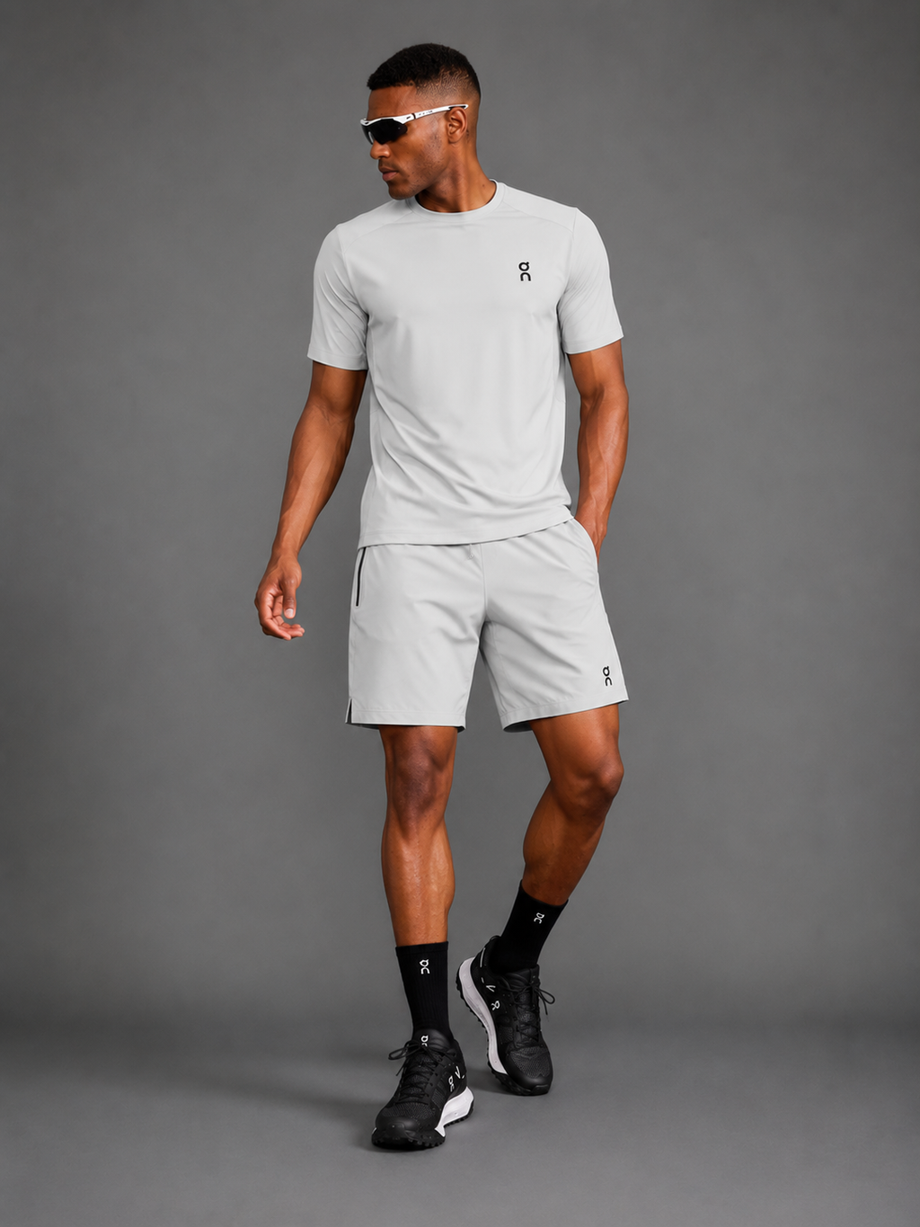Ensemble Running Homme On — T-shirt + Short — Gris Clair