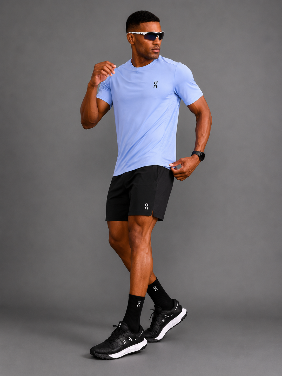 ON Running Homme  — T-shirt Bleu + Short Noir