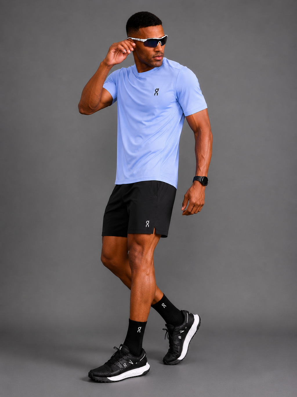ON Running Homme  — T-shirt Bleu + Short Noir
