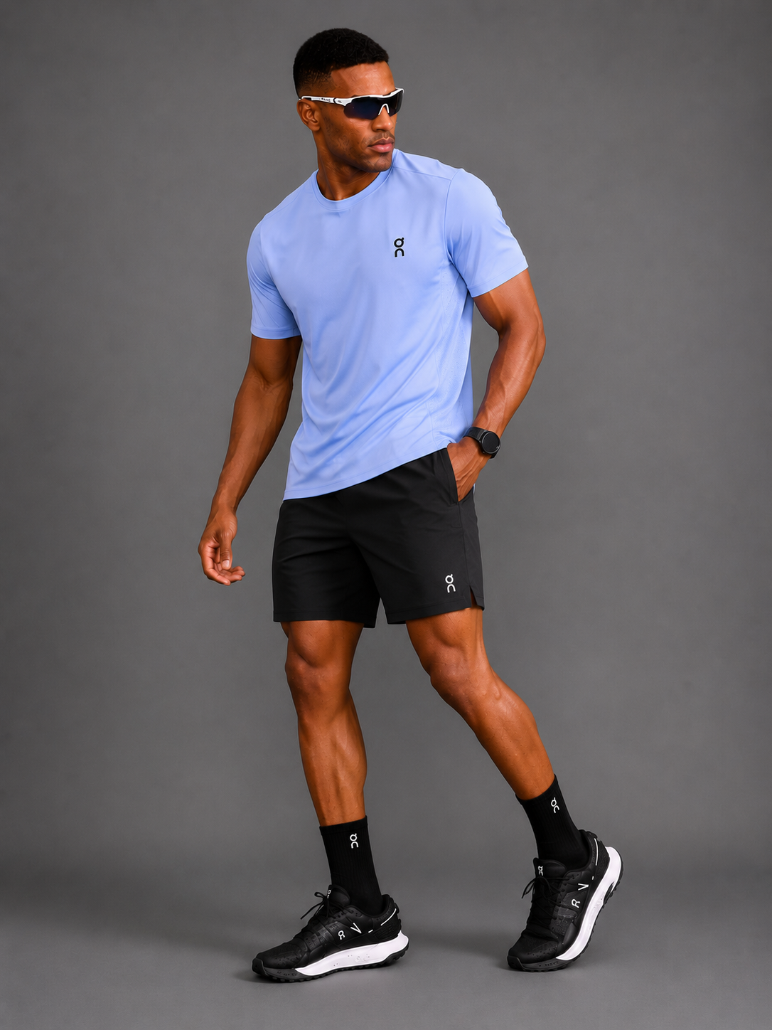 ON Running Homme  — T-shirt Bleu + Short Noir