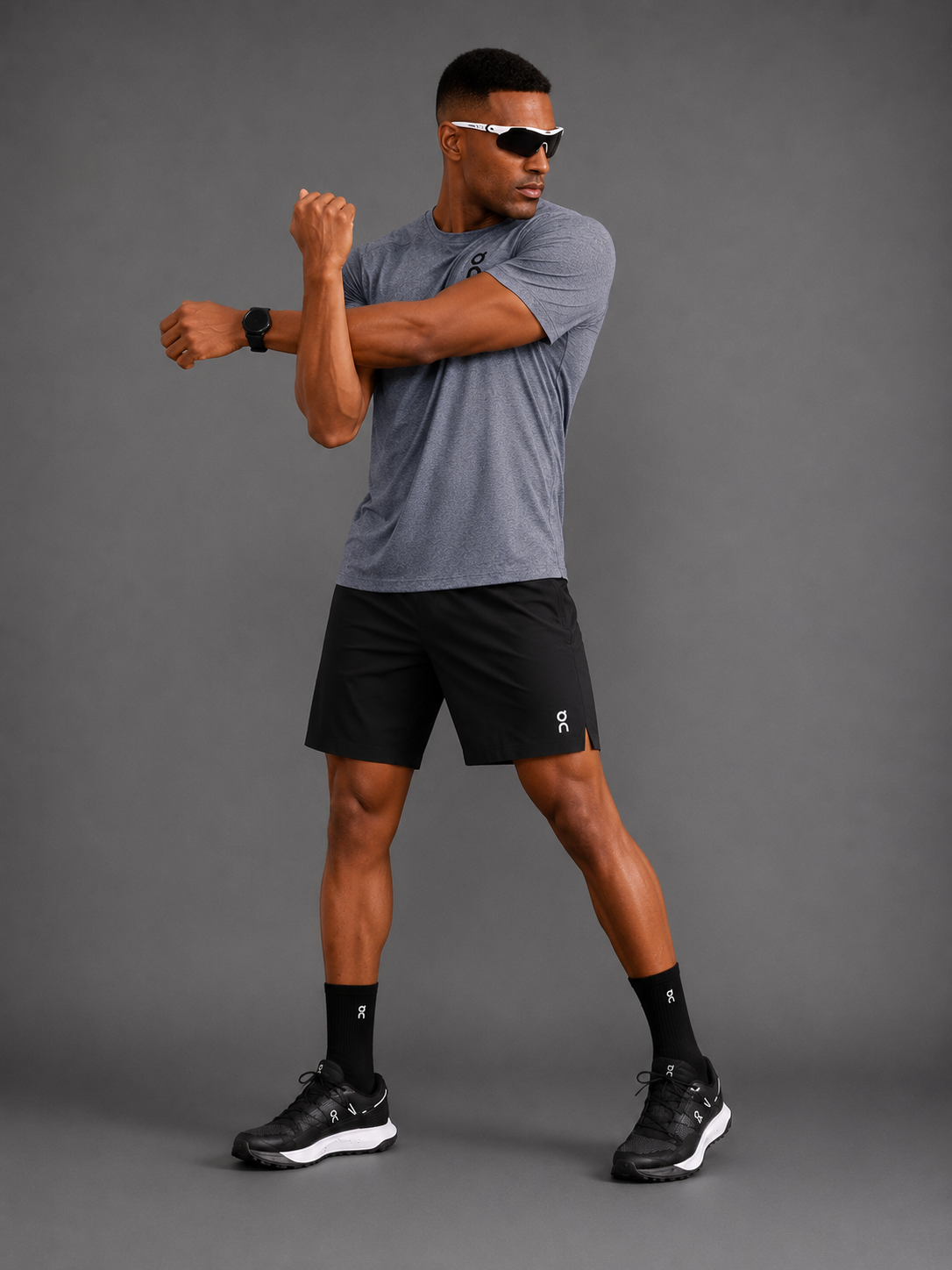 Ensemble Running Homme On — T-shirt Gris + Short Noir