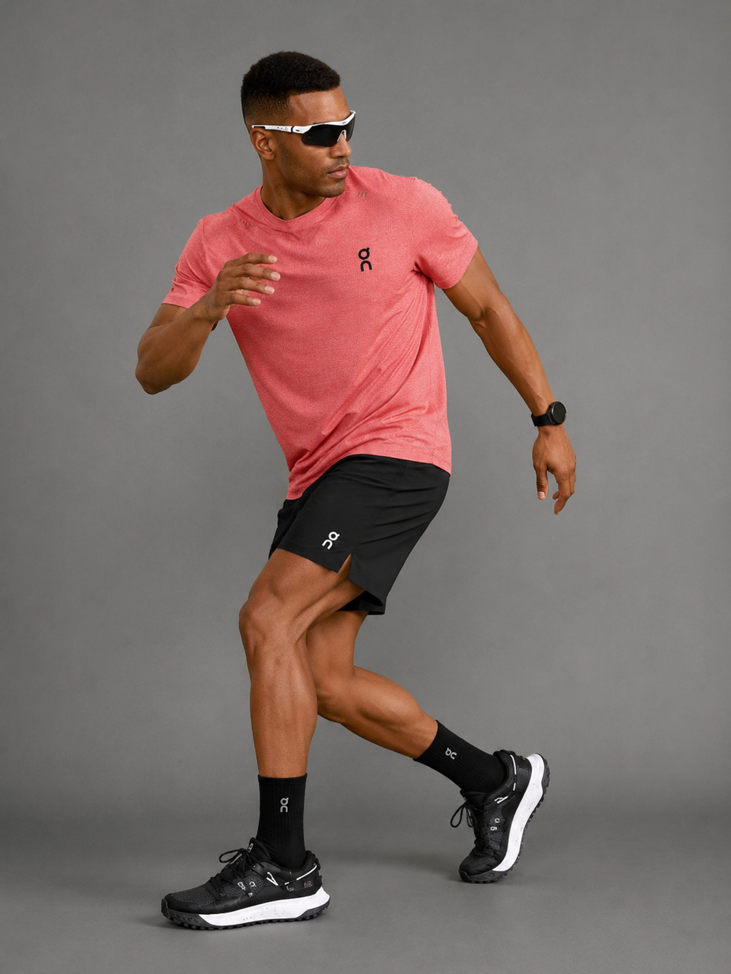 Ensemble Running Homme On — T-shirt Rose + Short Noir