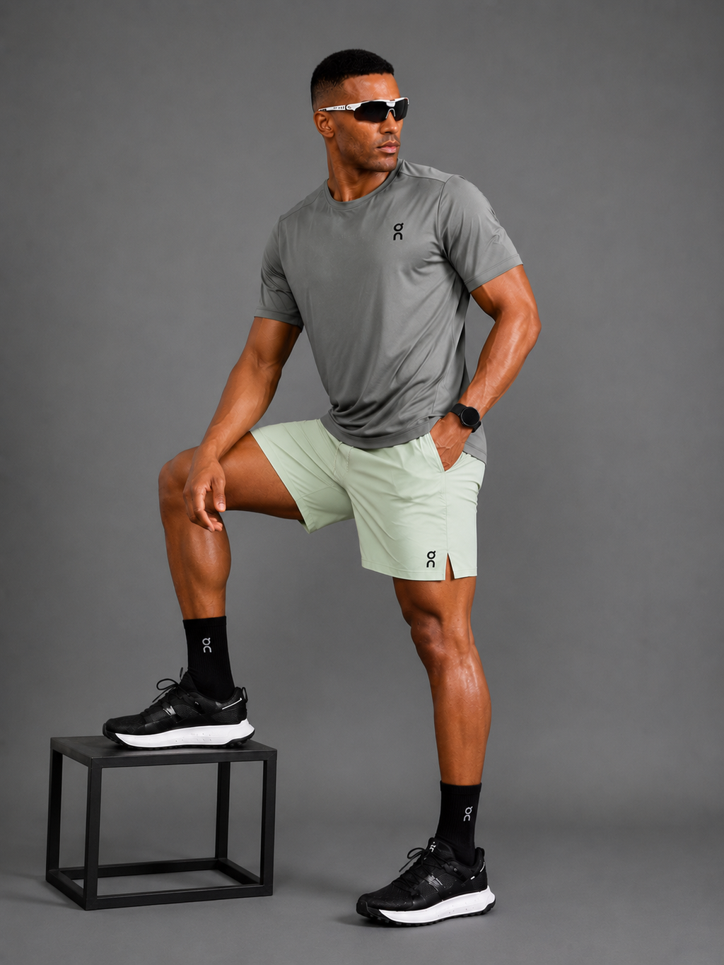 Ensemble Running Homme On — T-shirt Kaki Grisé + Short Vert Sauge Clair