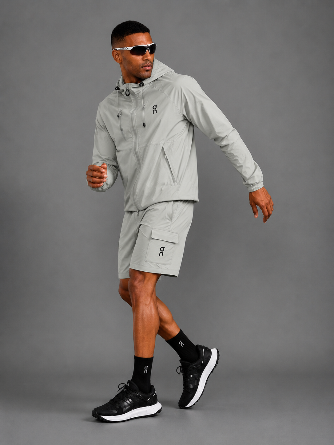 ON RUNNING — Ensemble Veste + Short — Grise