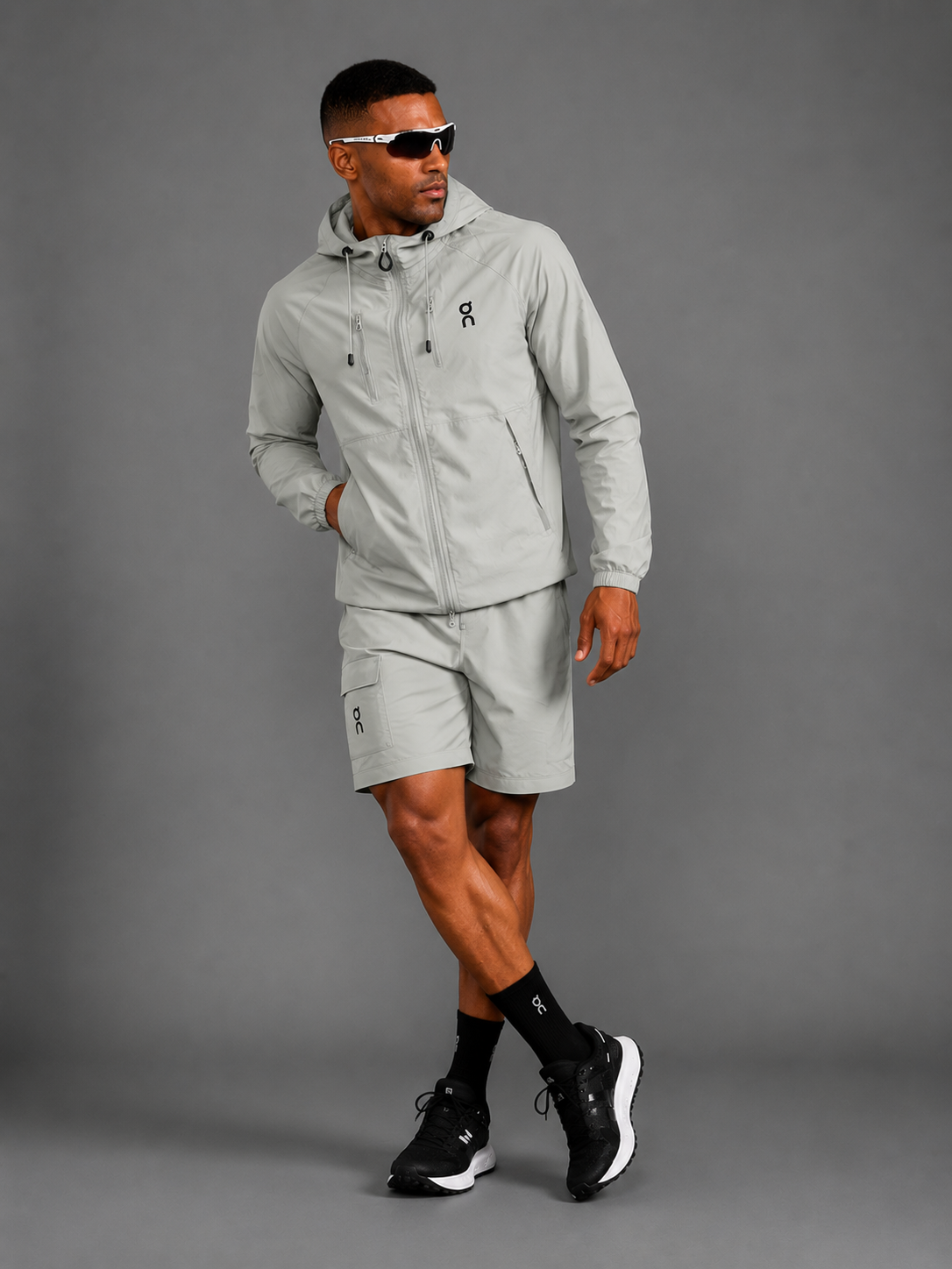 ON RUNNING — Ensemble Veste + Short — Grise