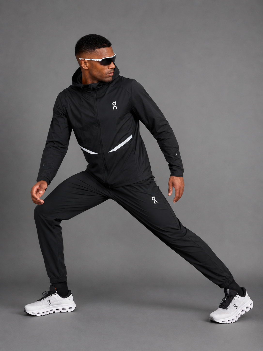 ON RUNNING — Ensemble Veste à Capuche + Pantalon — Noir