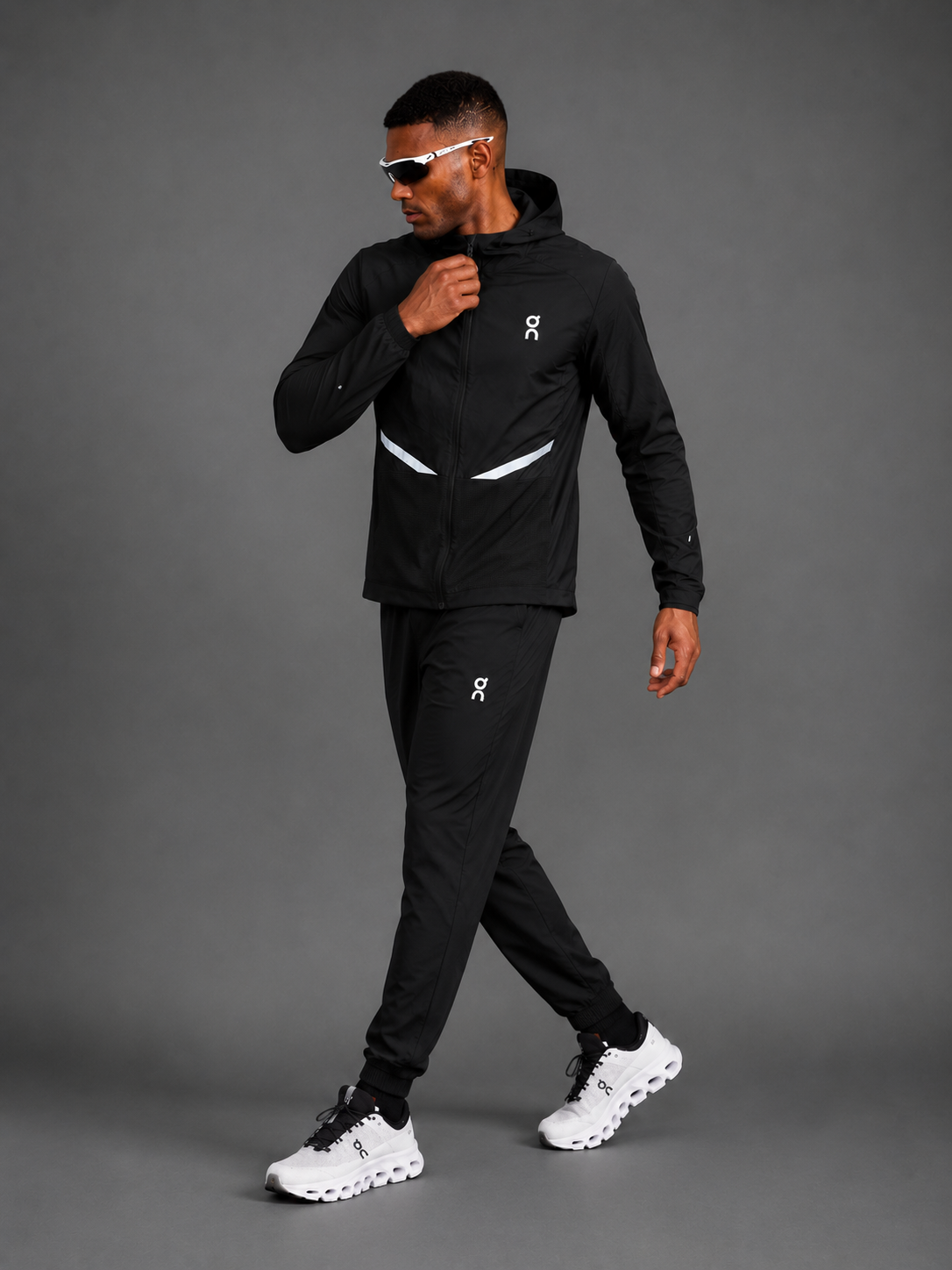 ON RUNNING — Ensemble Veste à Capuche + Pantalon — Noir