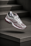 SAUCONY — ProGrid Omni 9 — White / Black / Burgundy