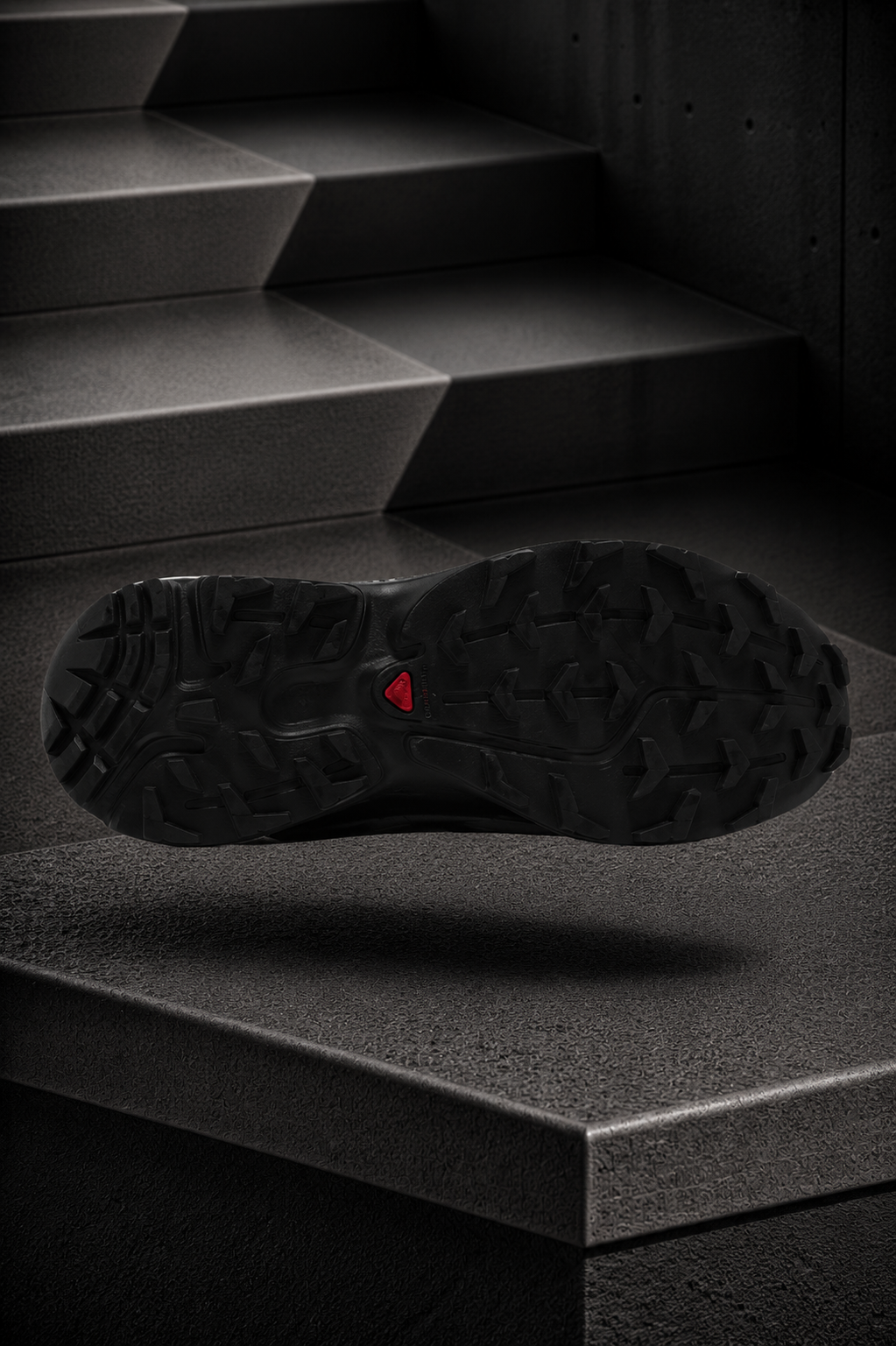 SALOMON — XT-6 GORE-TEX — Black / Silver