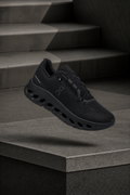 On Cloudtilt « Triple Black »