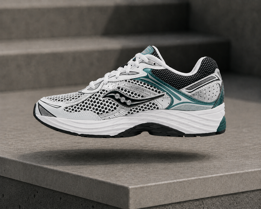 SAUCONY — ProGrid Omni 9 — Blanc / Argent / Vert