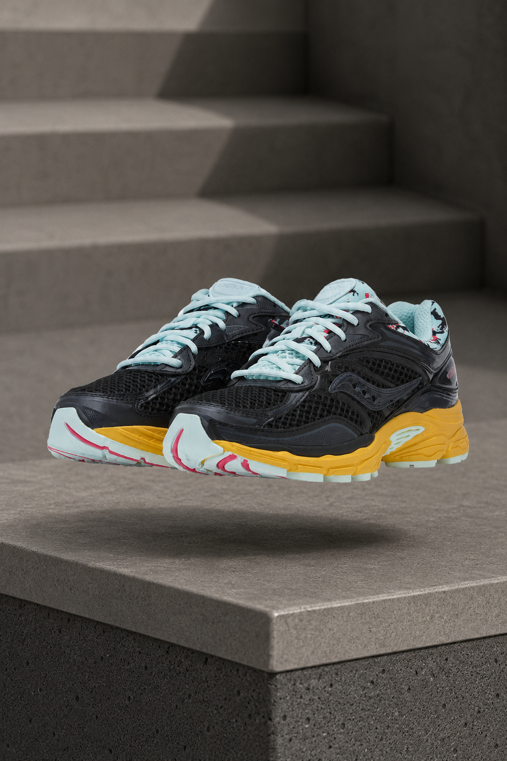 SAUCONY — ProGrid Omni 9 « Tokyo Edition » — Noir / Jaune