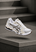 ASICS Gel-Kayano 14 — Blanc / Argenté / Marron Chocolat