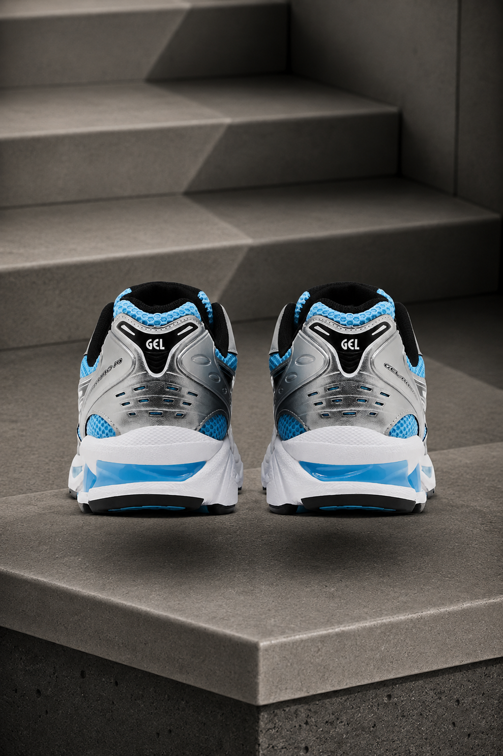 ASICS Gel-Kayano 14 — Bleu Ciel / Argenté / Blanc / Noir