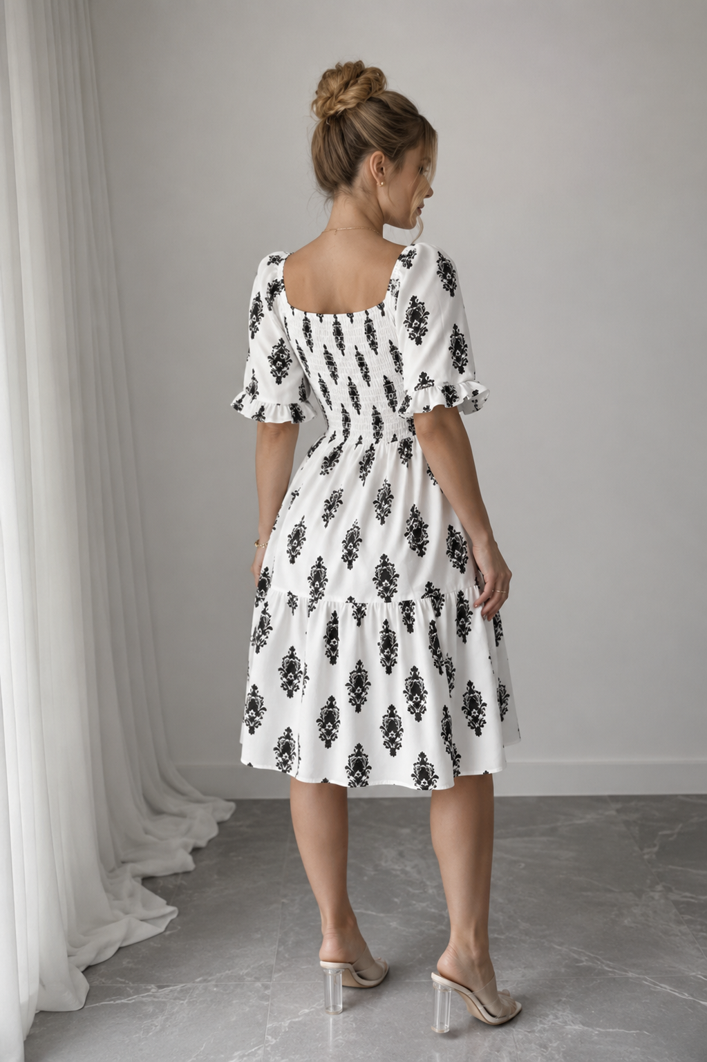 Robe Midi Trapèze À Imprimé Floral Vintage – Col Carré Manches Bouffantes Femme