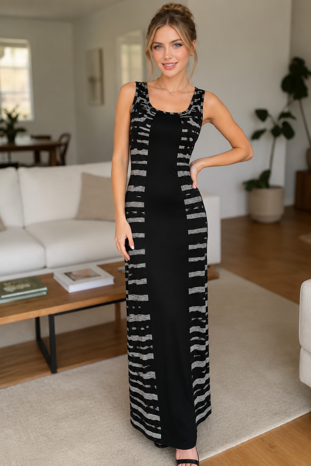 Robe Longue Moulante à Rayures Abstraites Noir et Blanc – Maxi Femme