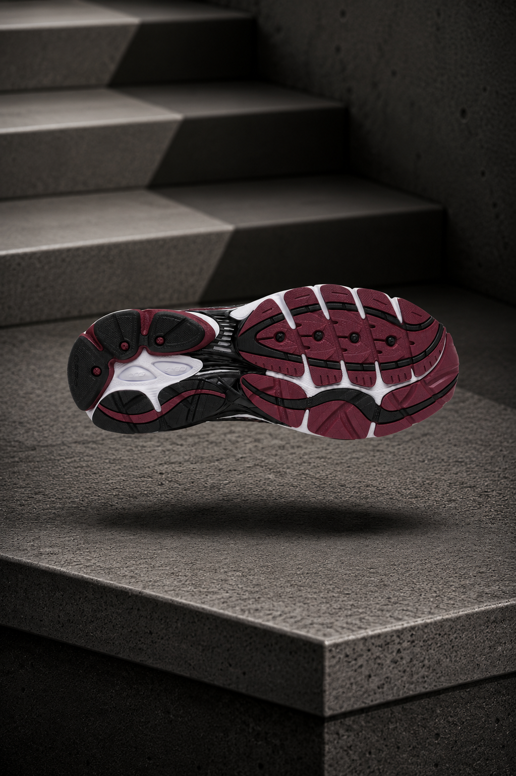 SAUCONY — ProGrid Omni 9 — White / Black / Burgundy