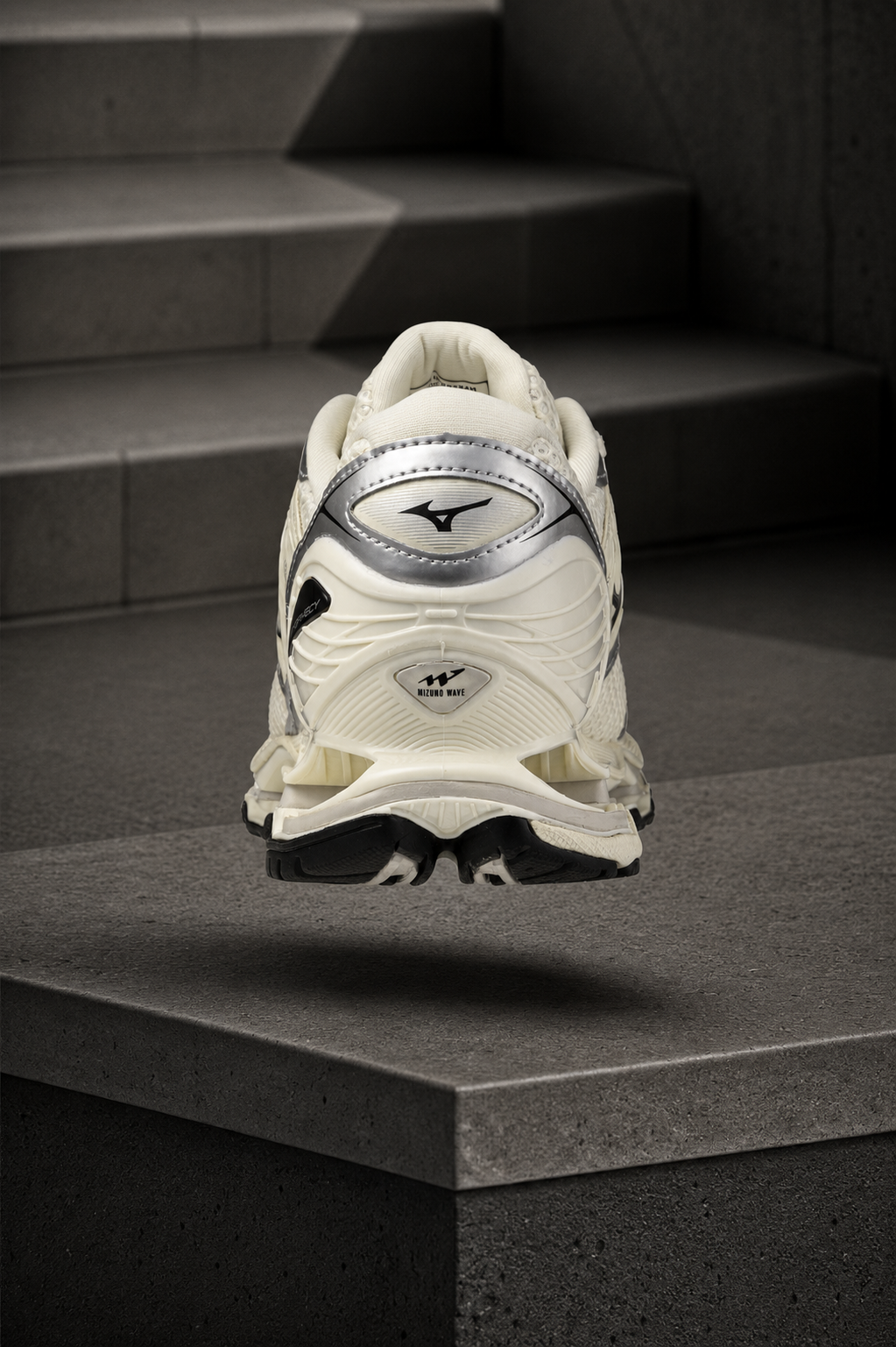 Mizuno Wave Prophecy « Cream/Silver »
