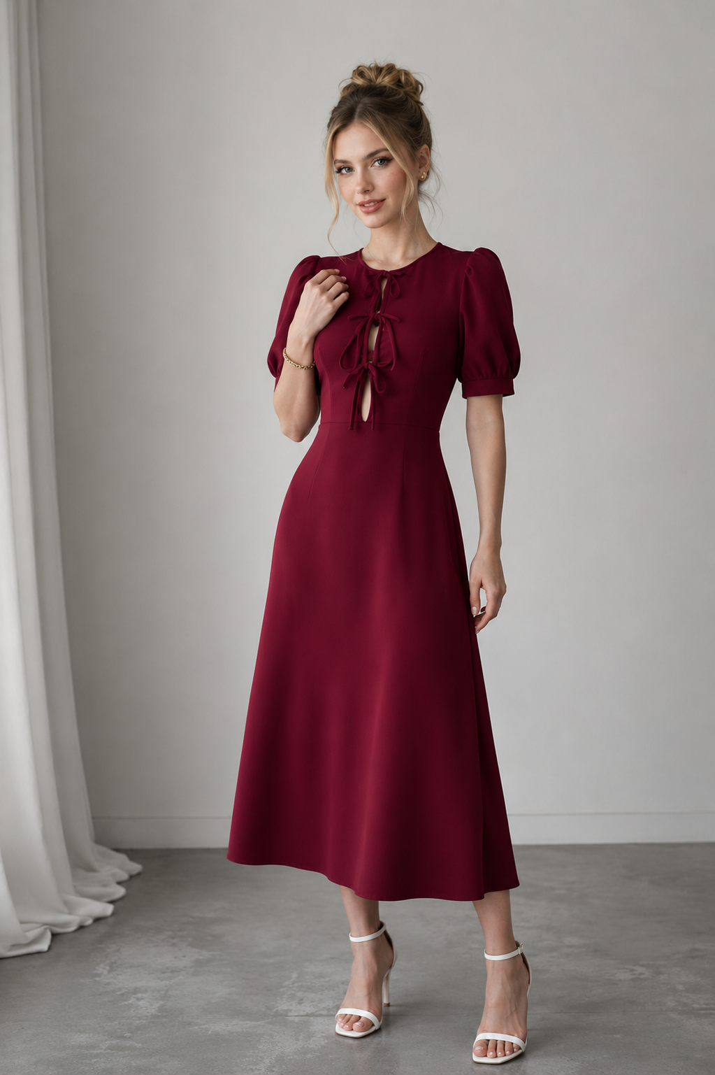 Robe Midi Bordeaux À Lacets et Manches Bouffantes – Coupe Trapèze Fente Femme