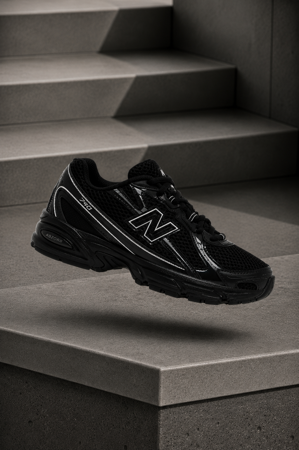 New Balance 740 — Tout Noir