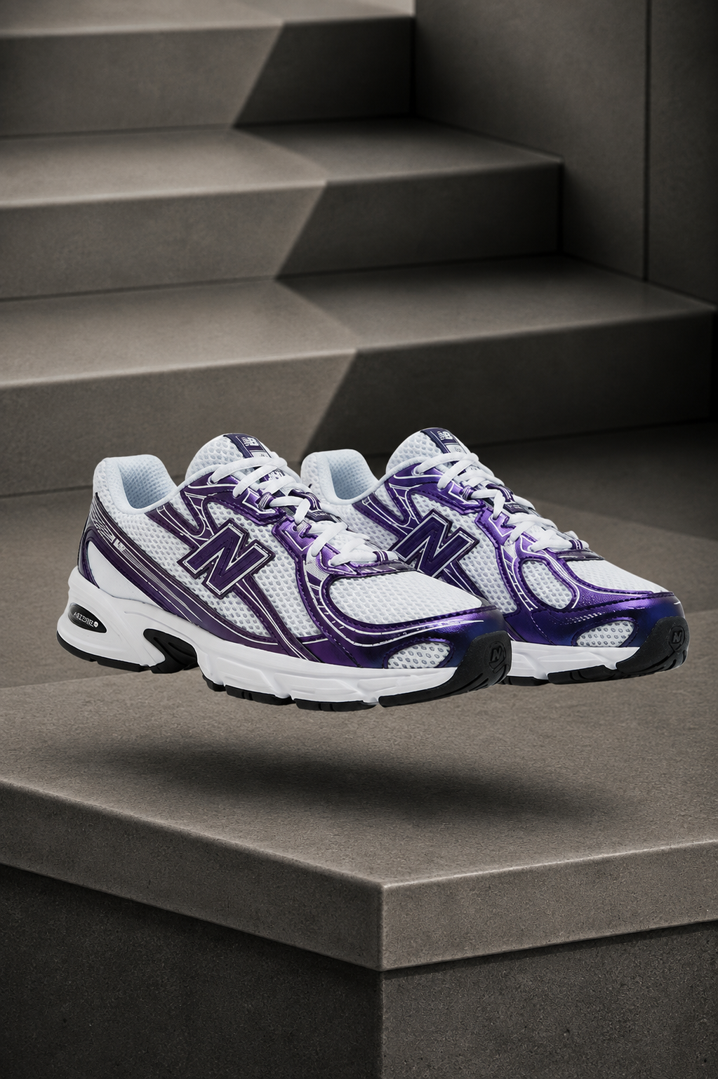 New Balance 740 — Blanc / Violet Dégradé