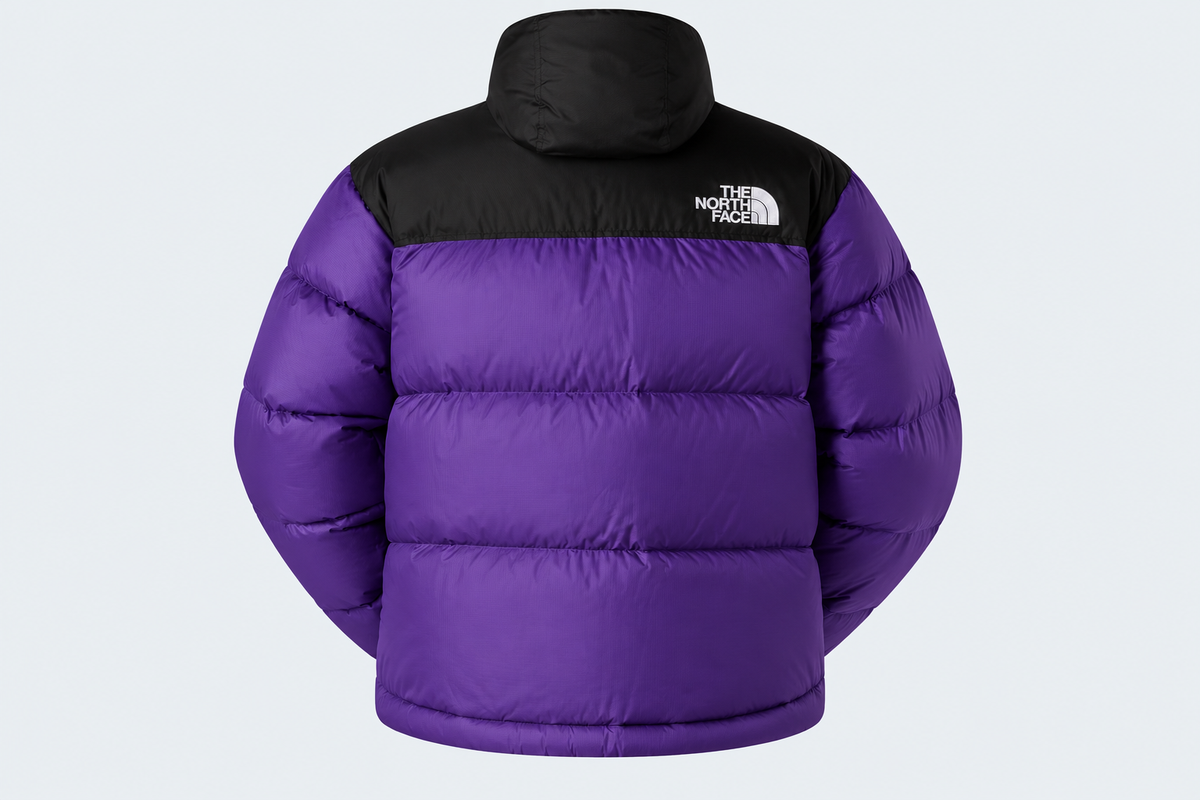 Doudoune The North Face 1996 Retro Nuptse Violette et Noire – Duvet 700 Fill, Logos Oversize