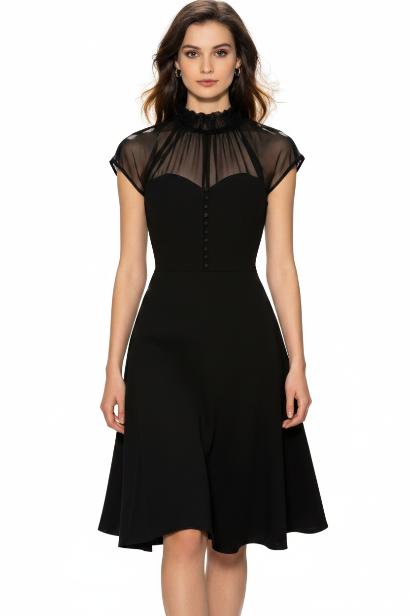 Robe noire avec visage