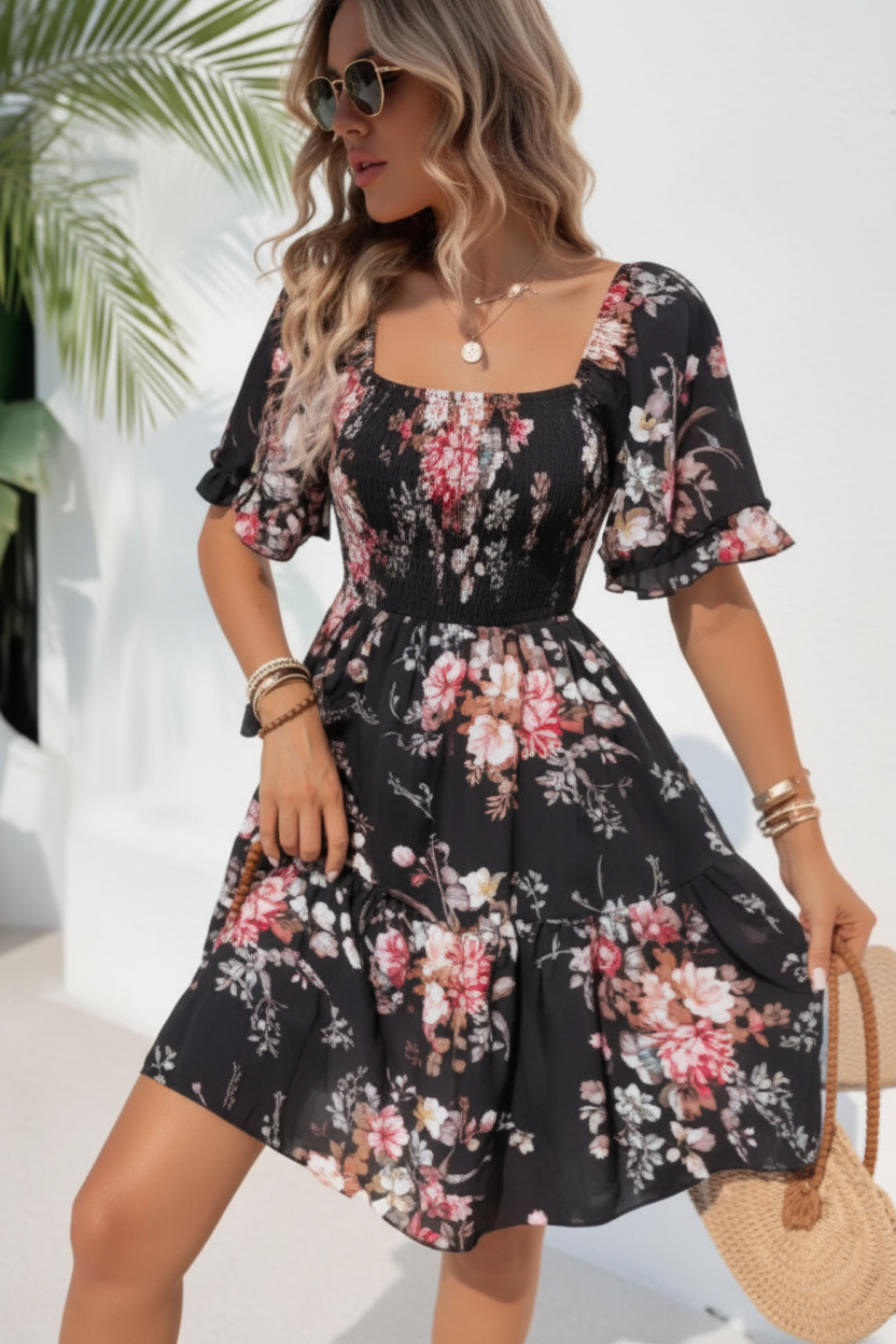 Robe noire florale colorée format 2:3