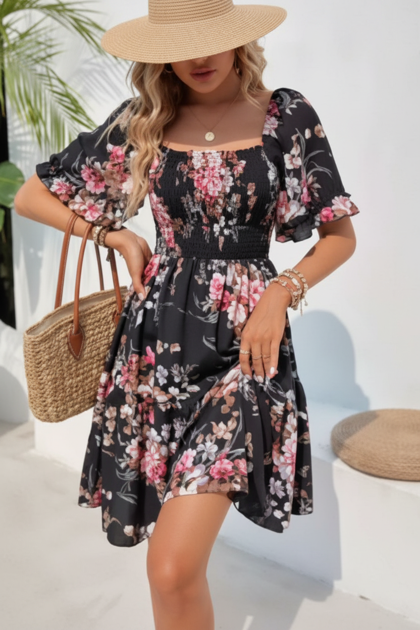 Robe noire florale format 2:3